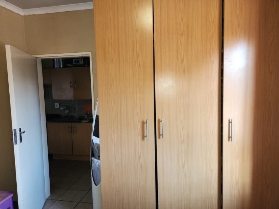 1 Bedroom Property for Sale in Rustenburg Central North West